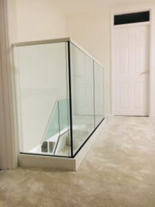 medway frameless Glass 